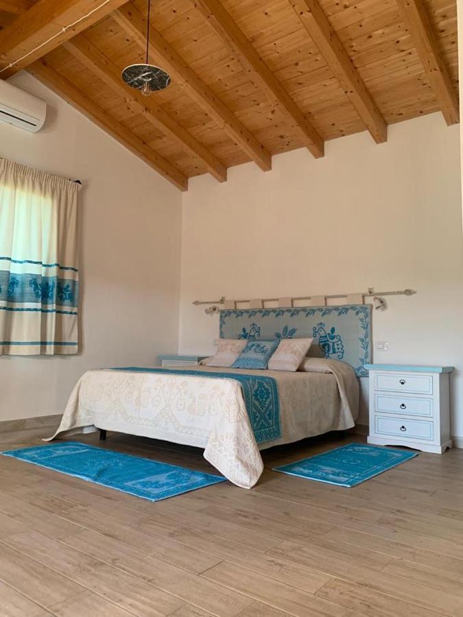Tenute Venafiorita Loiri Porto San Paolo Екстер'єр фото
